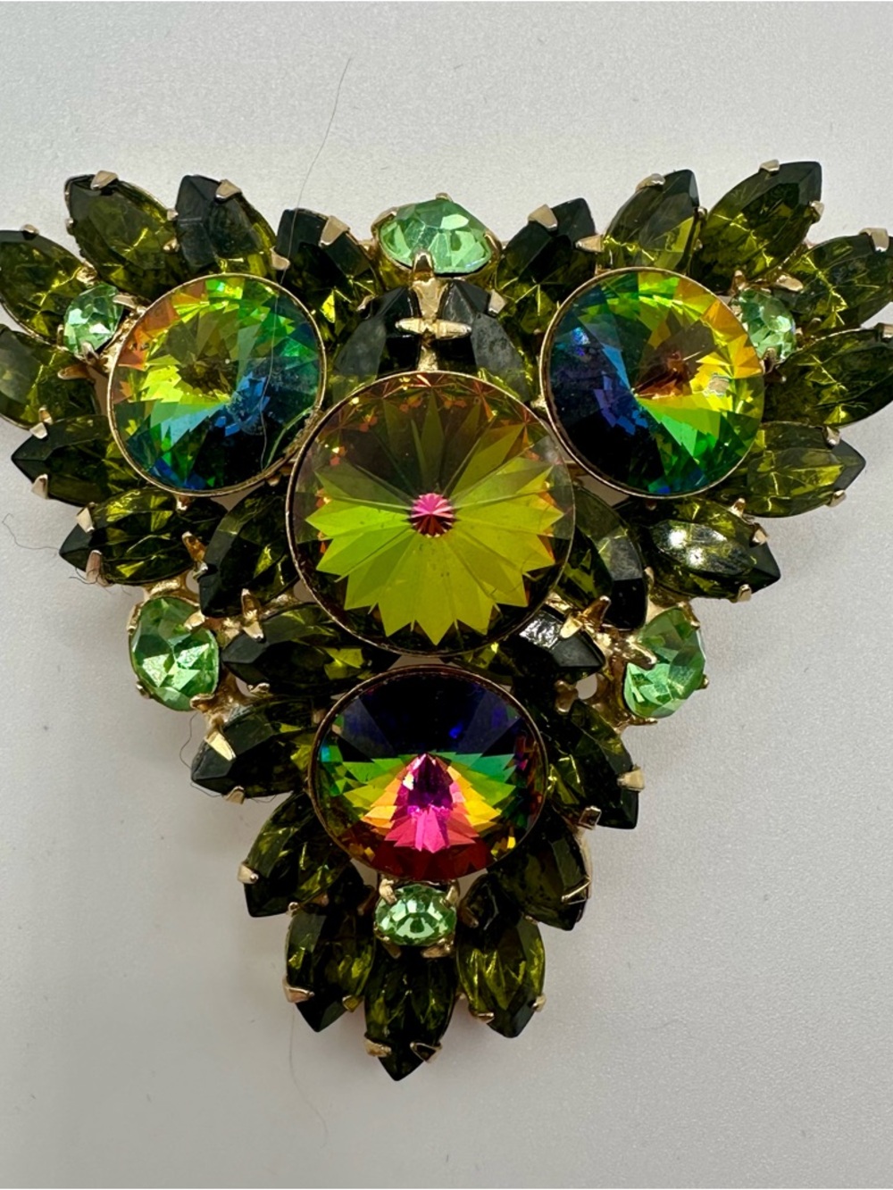 Green uranium and rivoli rhinestones brooch.
